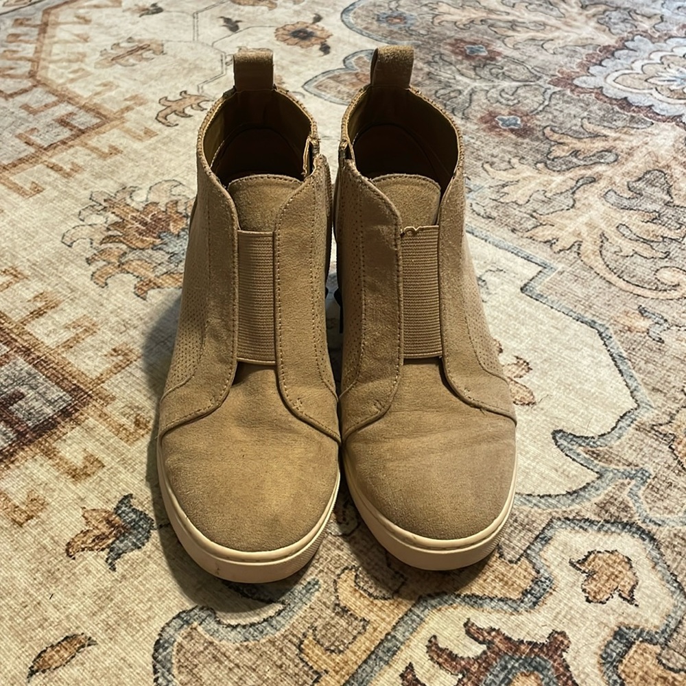 Women’s Size 6 and 1/2 Tan Wedge Booties